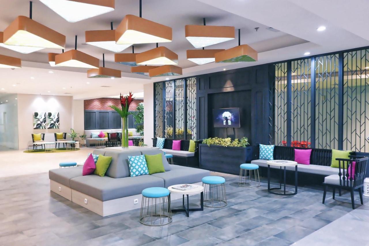 Palm Park Hotel Sorabaya Extérieur photo