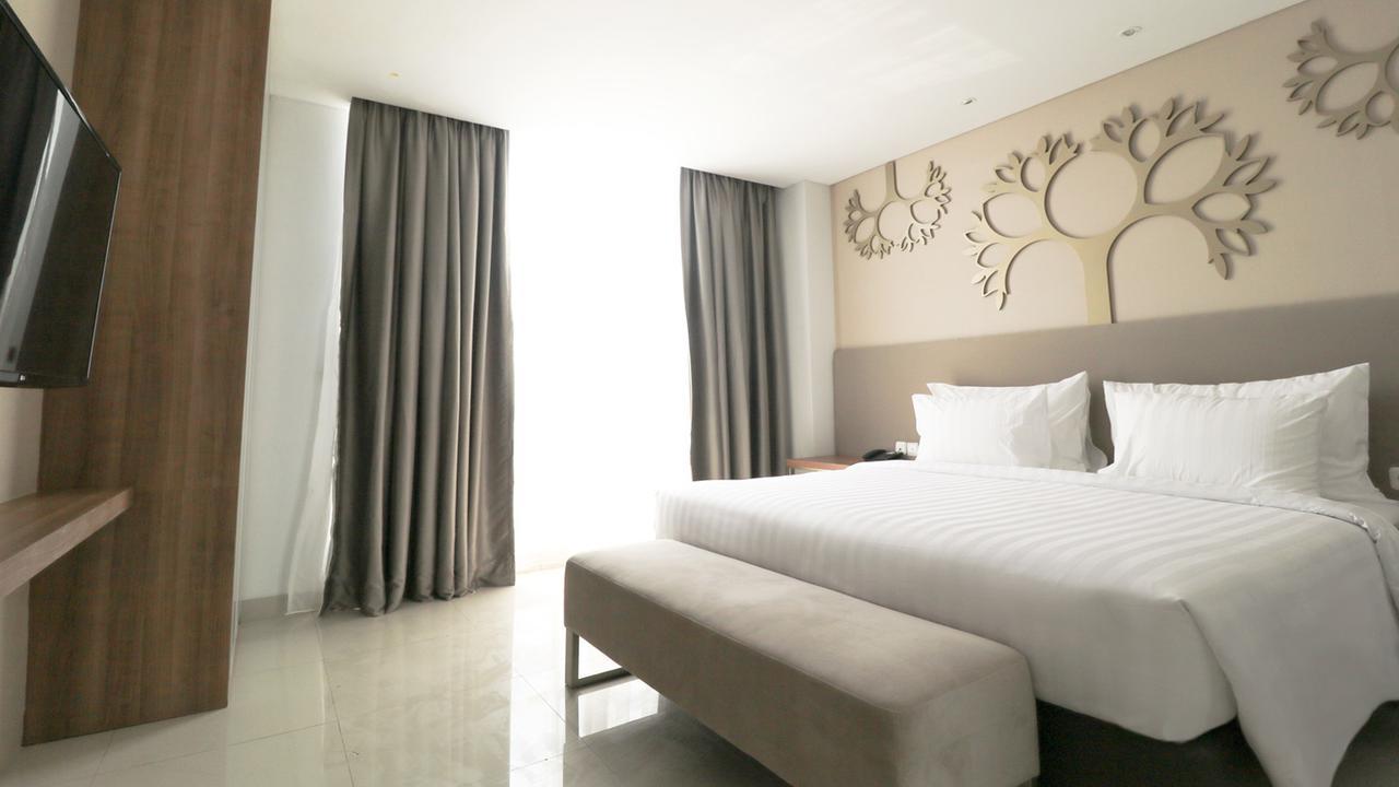 Palm Park Hotel Sorabaya Extérieur photo